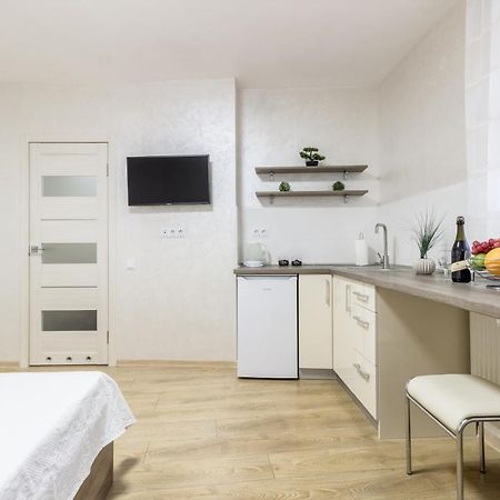 City Center Vip Studio Apartment 리비프 외부 사진