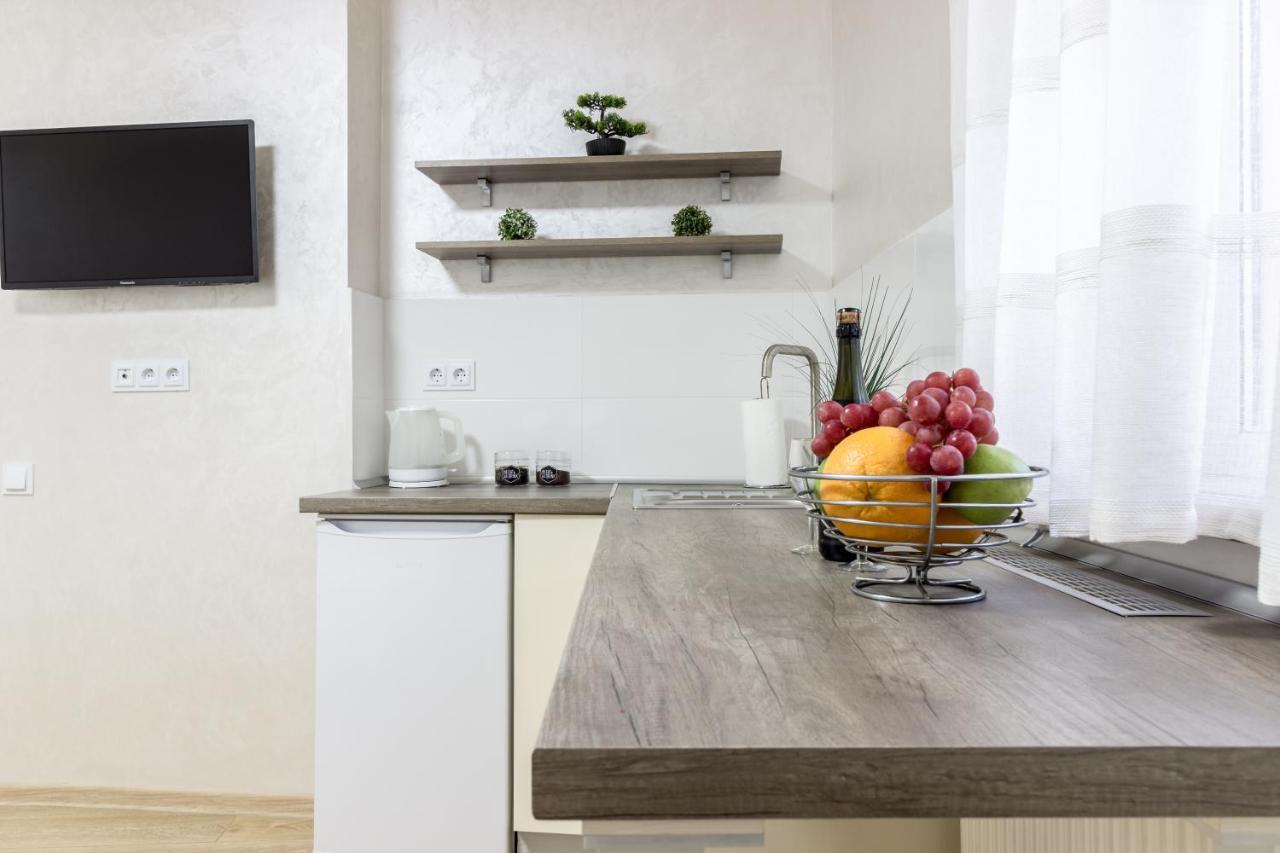City Center Vip Studio Apartment 리비프 외부 사진