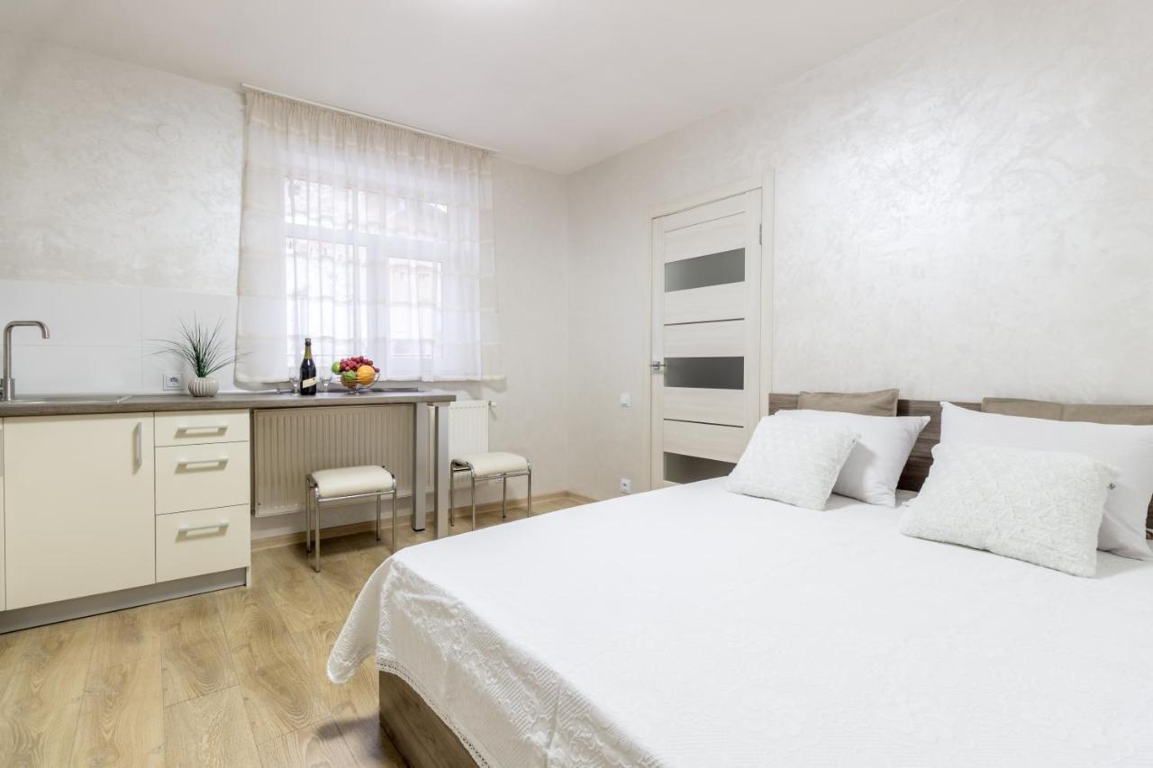 City Center Vip Studio Apartment 리비프 외부 사진